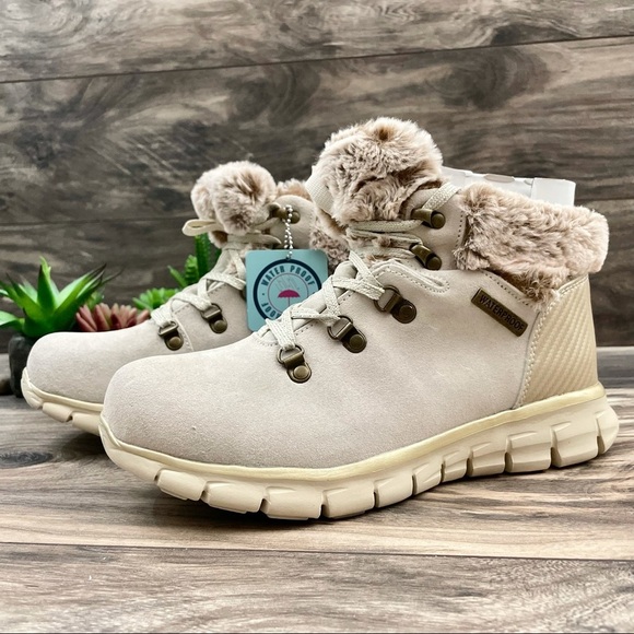 NIB Skechers Cold Catcher Faux Fur Cuff Snow Boot - Picture 6 of 13